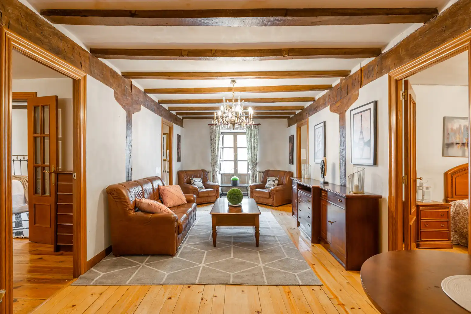Sala d'estar de Pis en venda en Anue amb Parquet, Traster i Balcó