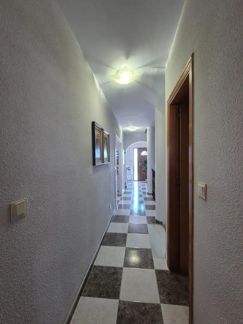 Casa adosada en venta en Almuñécar con Terraza, Balcón y Piscina comunitaria
