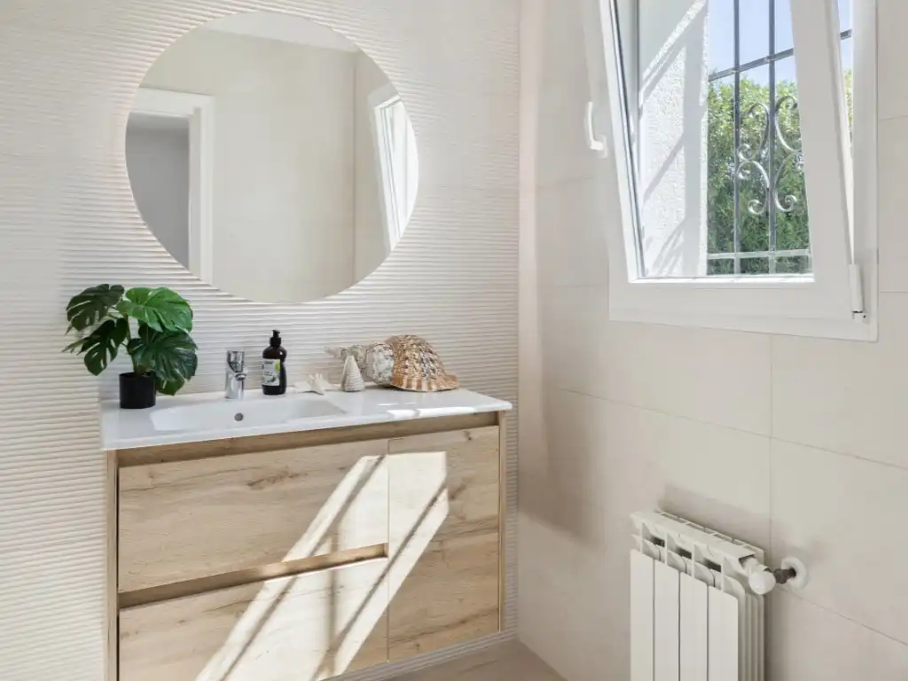 Bathroom of Houses for sale in Jávea / Xàbia  with Air Conditioner, Heating and Swimming Pool