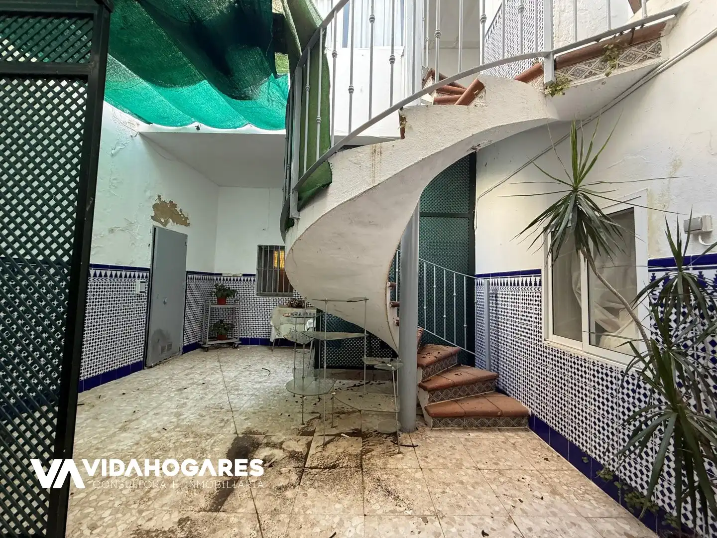 Edificio en venta en Rota