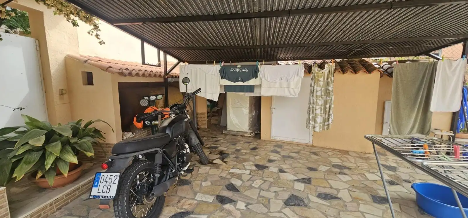 Aparcament de Casa o xalet en venda en Mutxamel amb Jardí privat, Piscina i Moblat