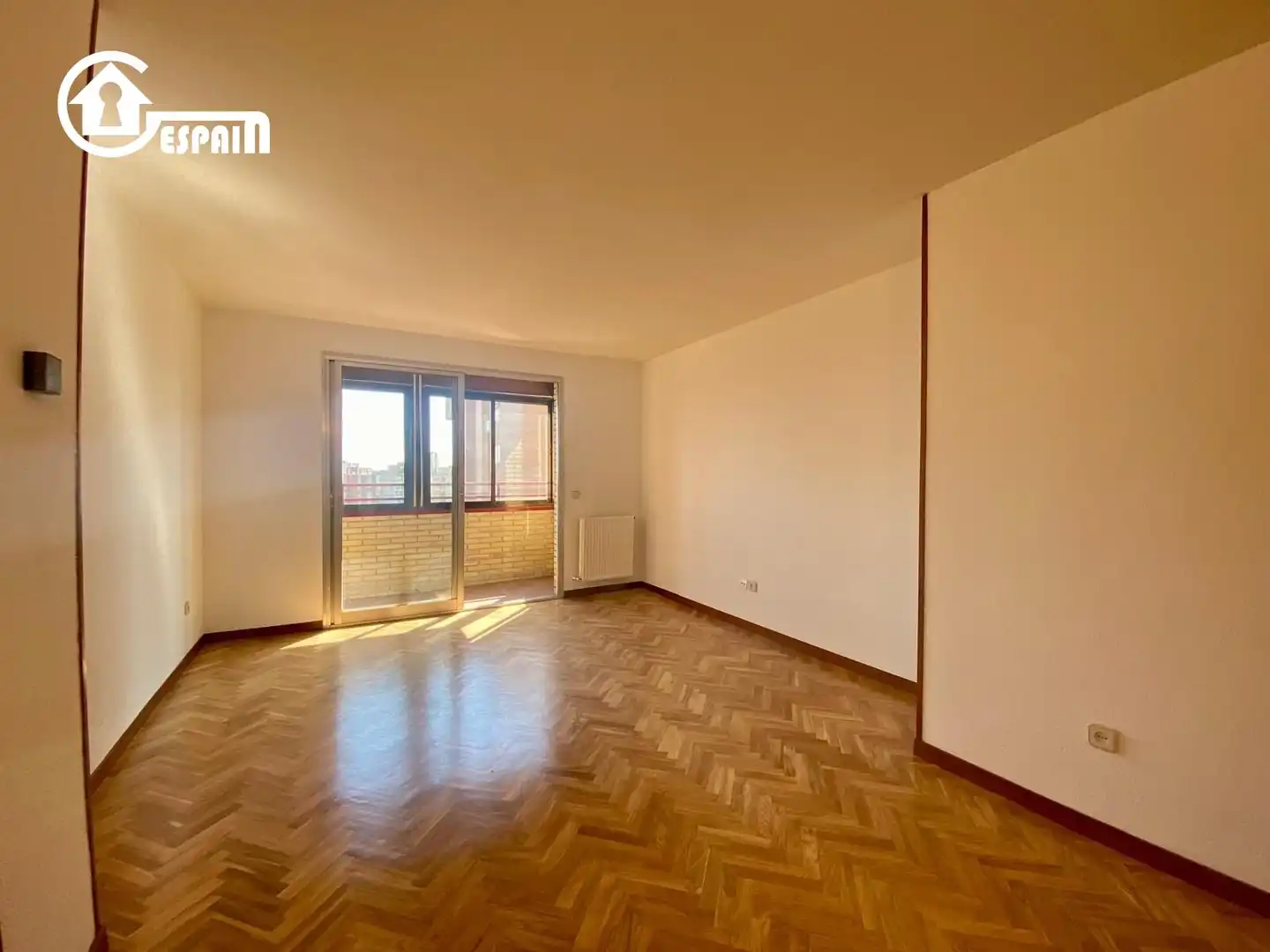 Sala d'estar de Pis de lloguer en Madrid amb Calefacció, Jardí privat i Terrassa