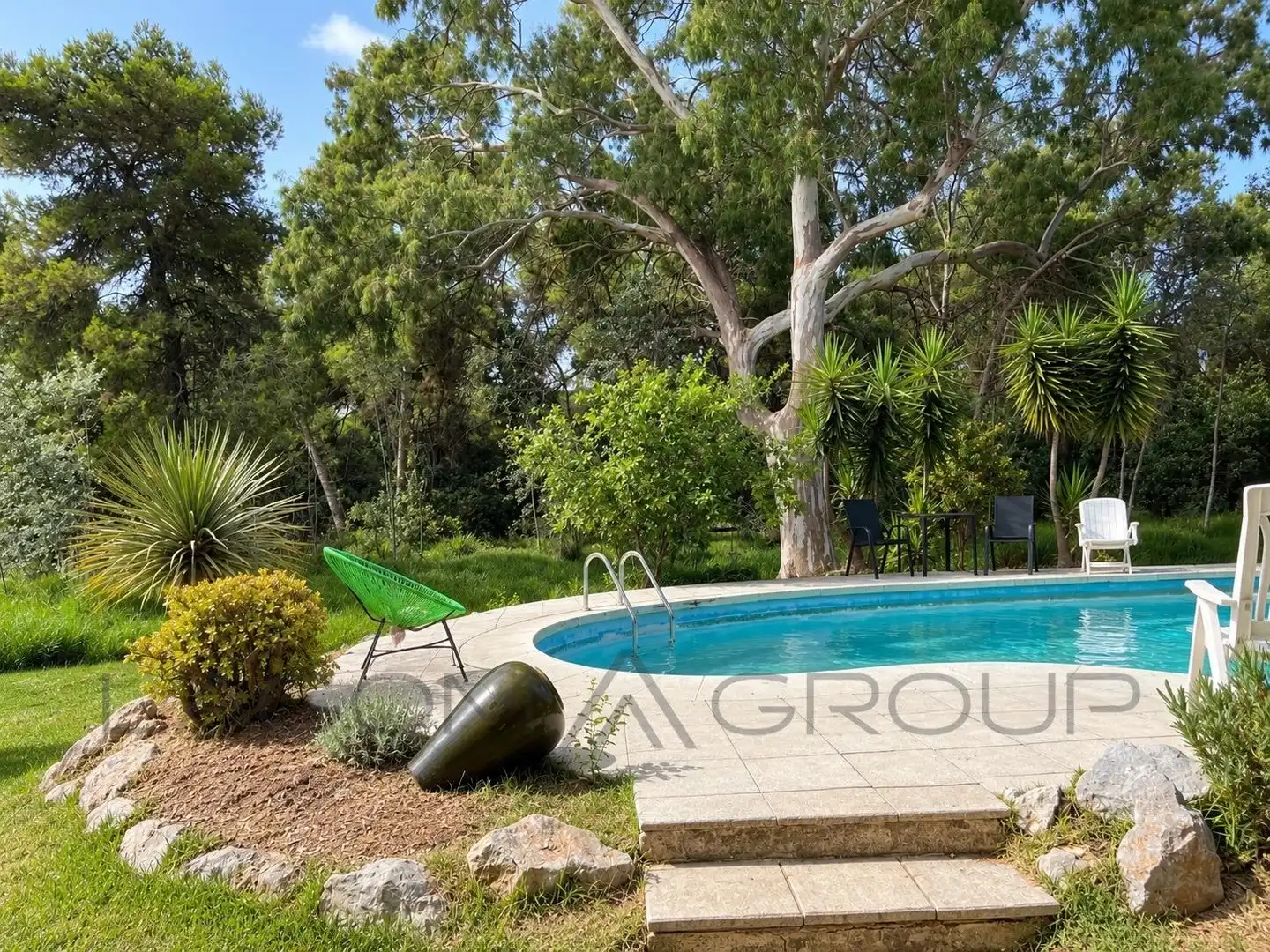 Swimming pool of Flat for sale in Gavà
