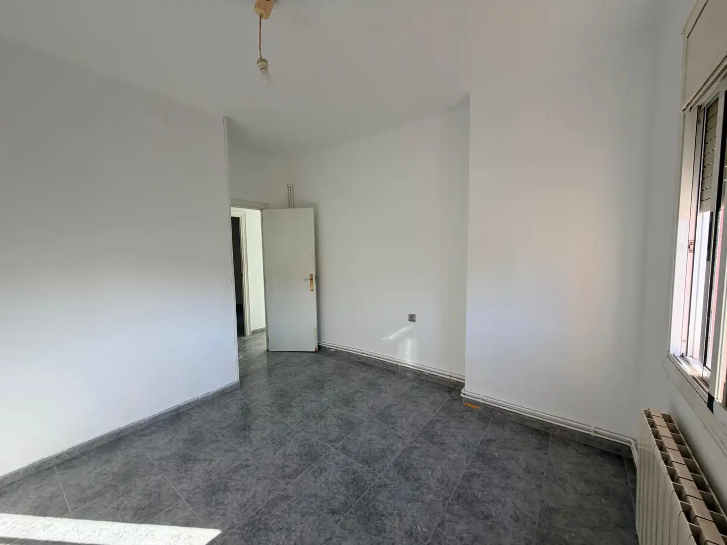 Piso en venta en Terrassa con Balcón y Alarma