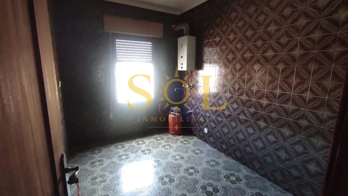 Kitchen of Buildings for sale in Santa María del Páramo