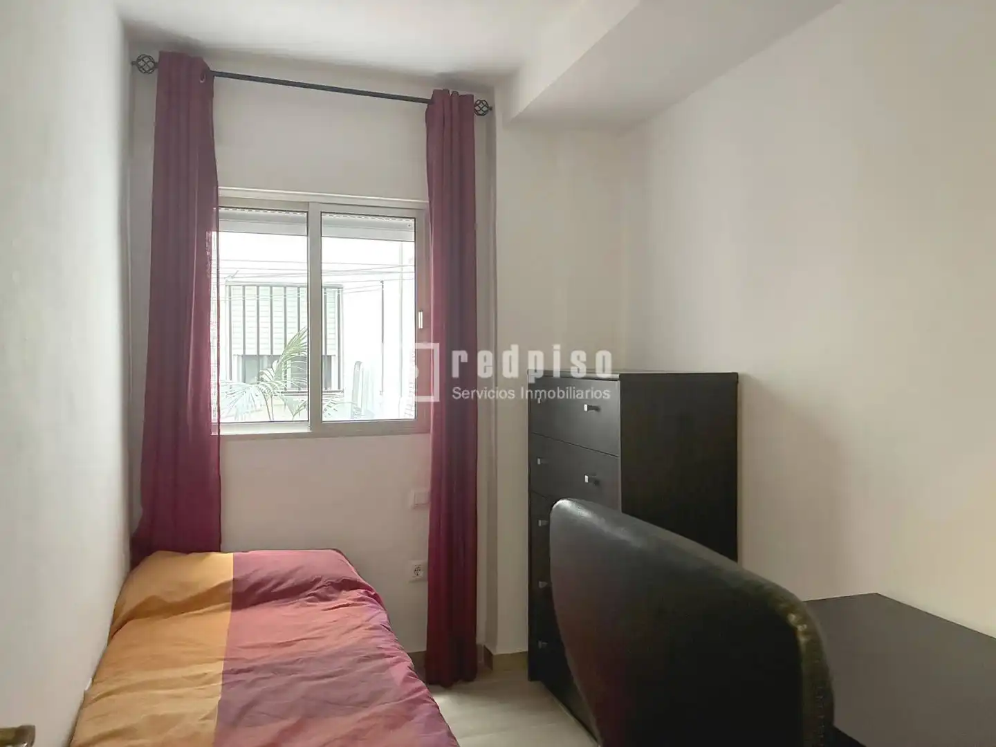 Habitación de Piso en venta en Sevilla con Aire acondicionado, Terraza y Amueblado