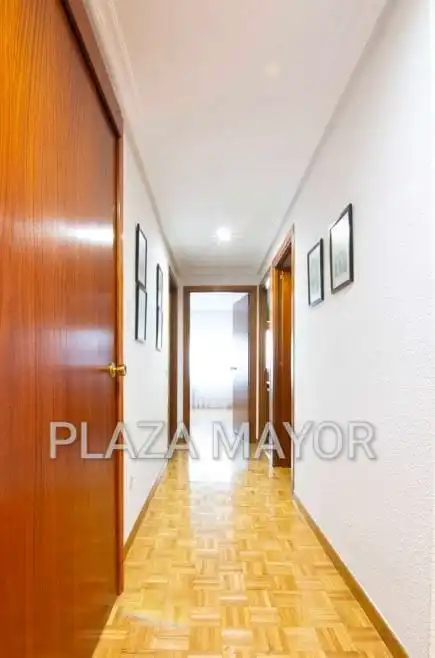 Wohnung zum Verkauf in Salamanca mit Heizung, Parkett und Abstellraum