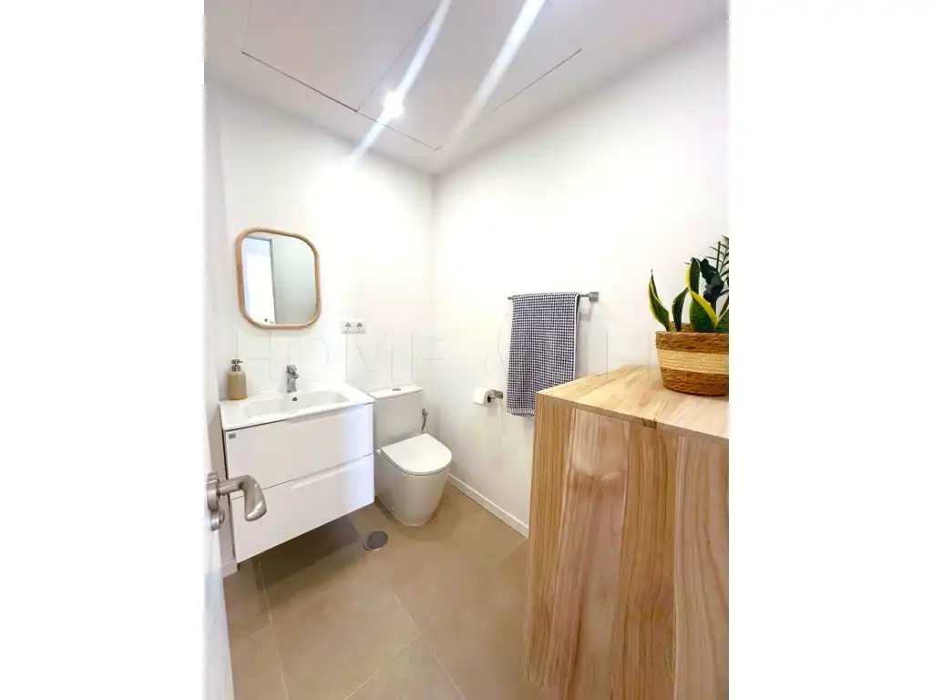 Bany de Àtic en venda en Torremolinos amb Jardí privat, Terrassa i Piscina comunitària