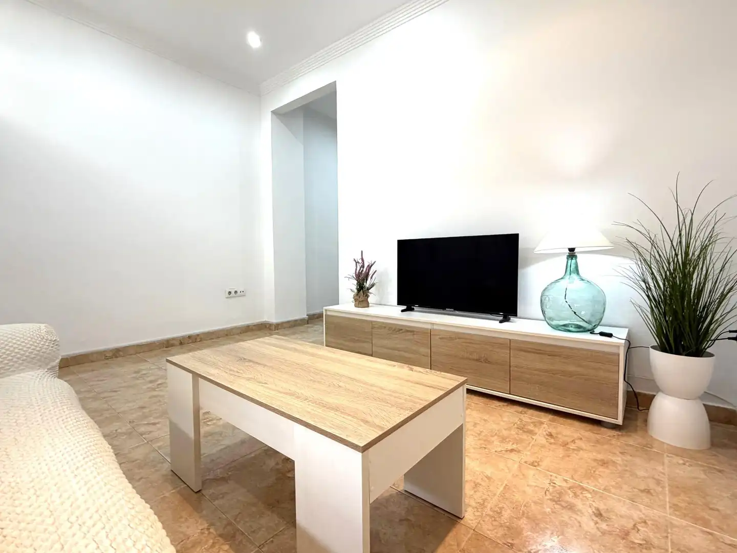Sala d'estar de Casa o xalet de lloguer en Don Benito amb Aire condicionat, Terrassa i Moblat