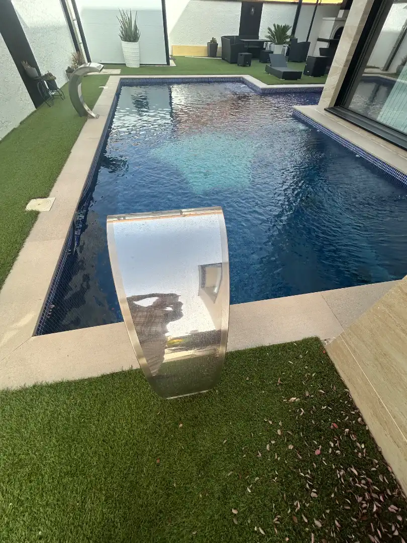 Piscina de Casa o chalet en venta en Yuncos con Aire acondicionado, Calefacción y Jardín privado