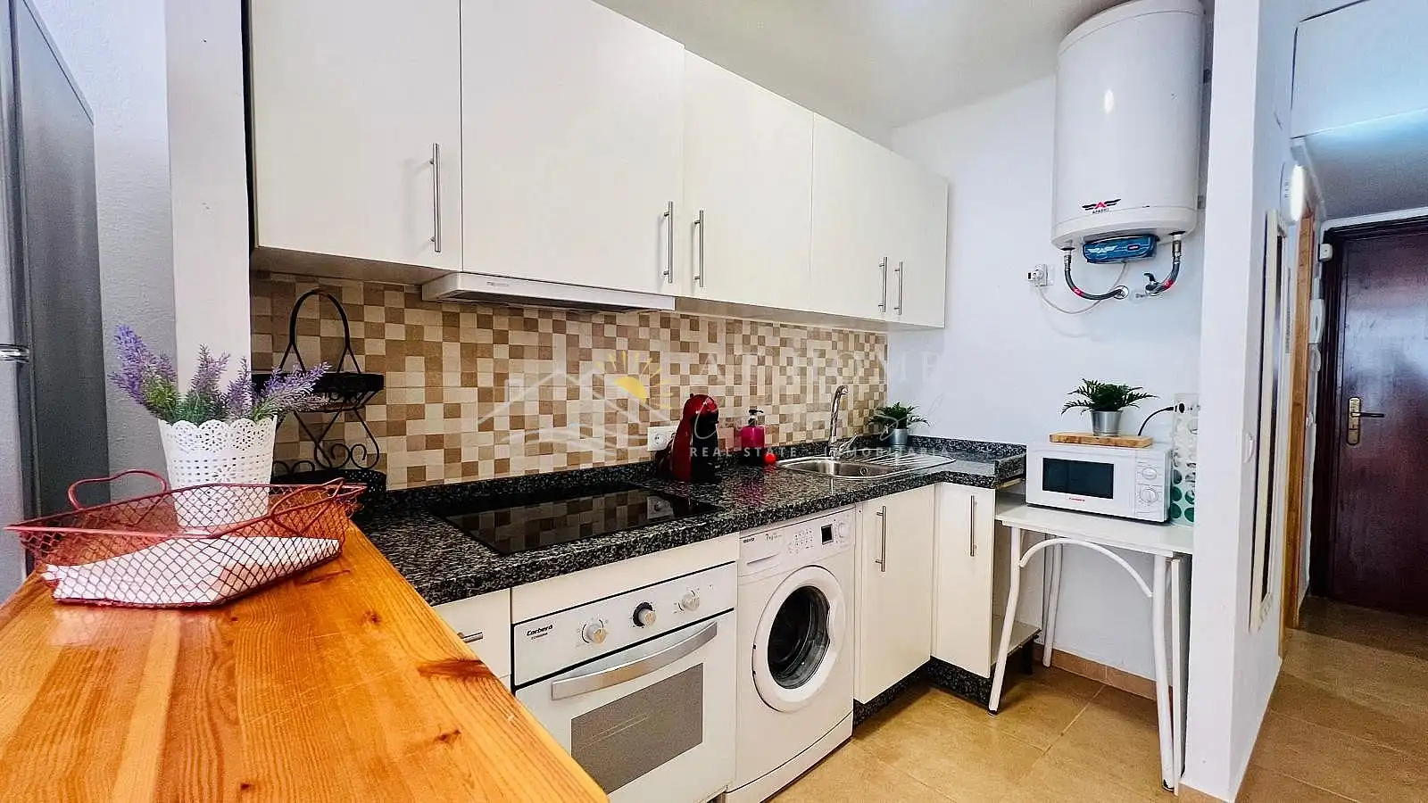 Kitchen of Apartments for sale in Nerja  with Terrace, Swimming Pool and Oven