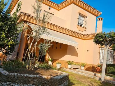 Villa con balcone in vendita a Los Gallos