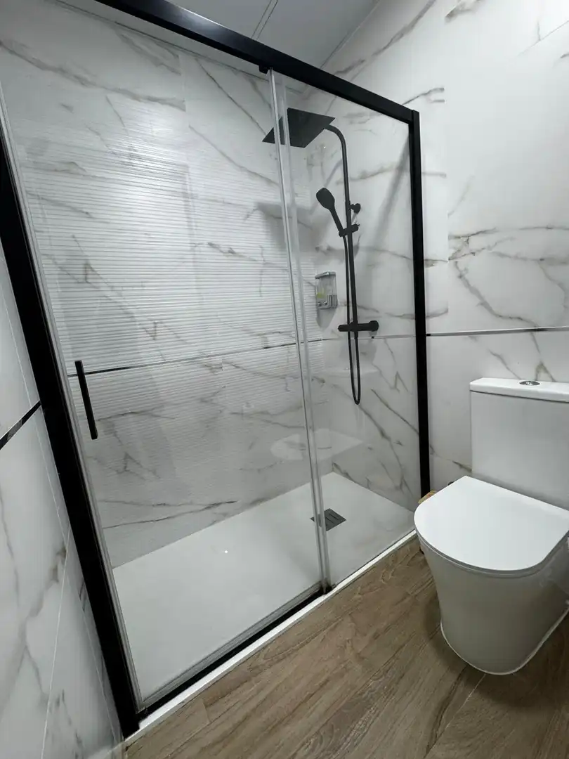 Bathroom of Flat for rent in Córdoba  with Air Conditioner, Heating and Furnished