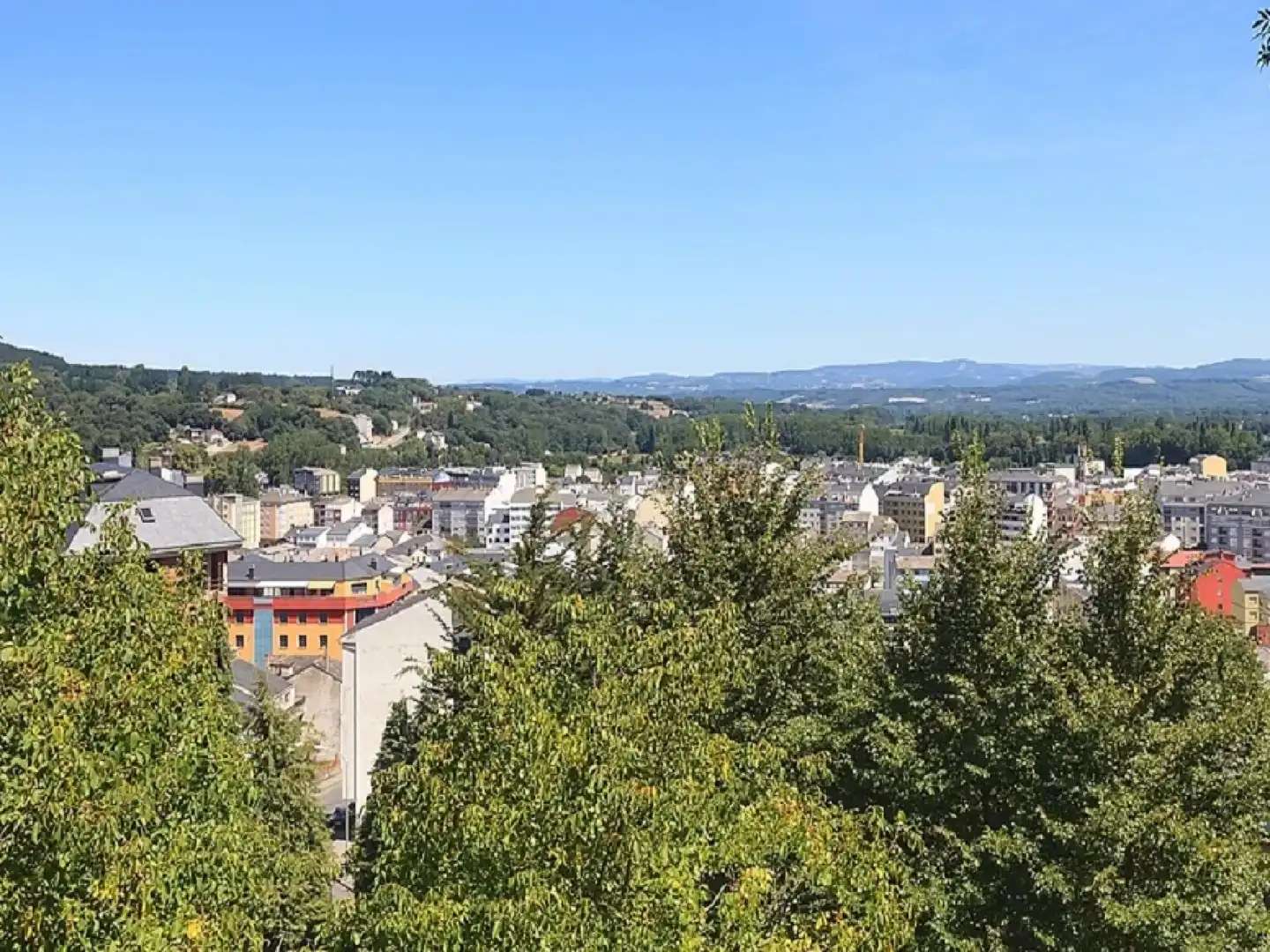 Vista exterior de Oficina en venda en Sarria