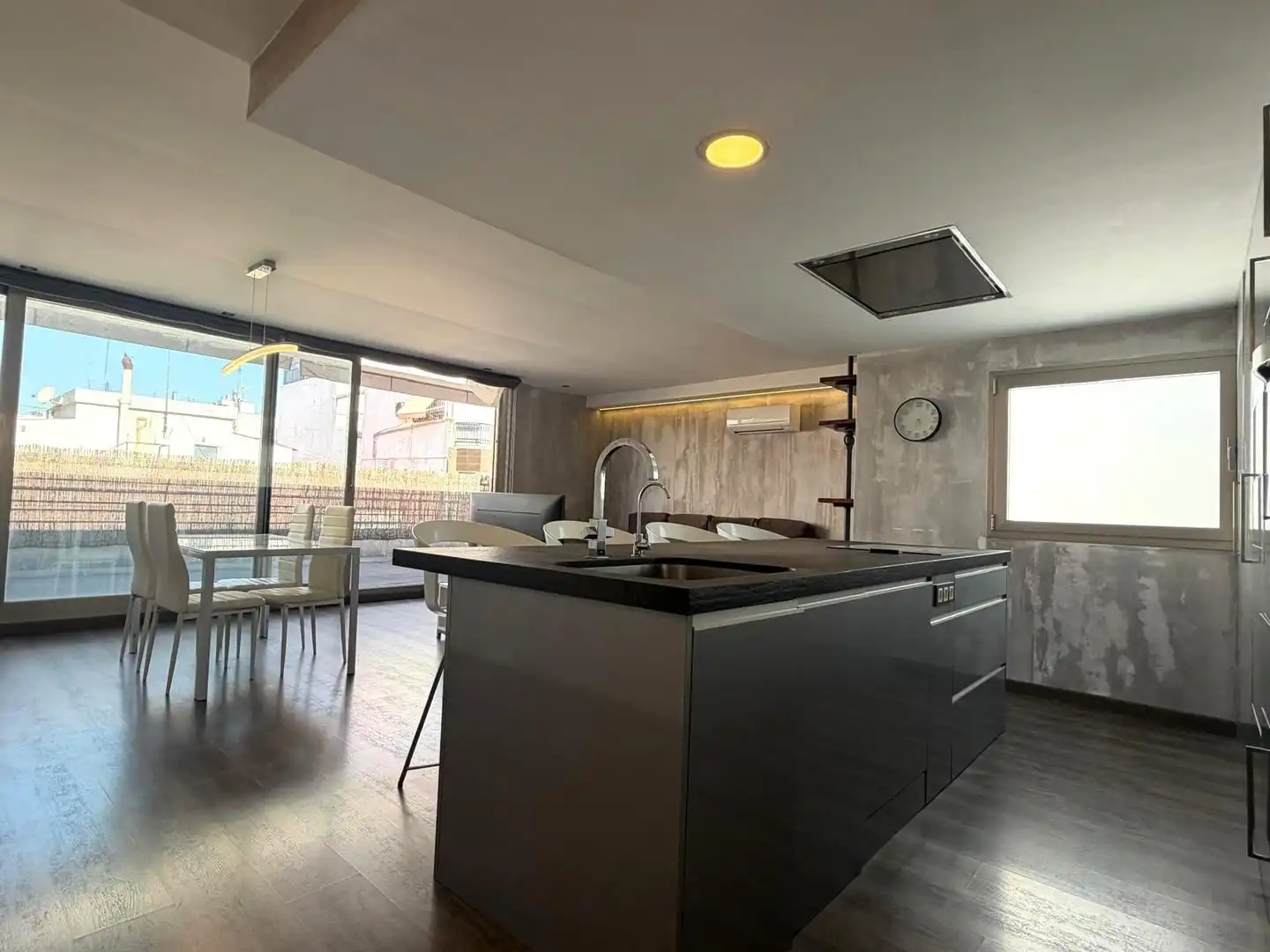 Cocina de Ático en venta en Elche / Elx con Aire acondicionado, Terraza y Amueblado
