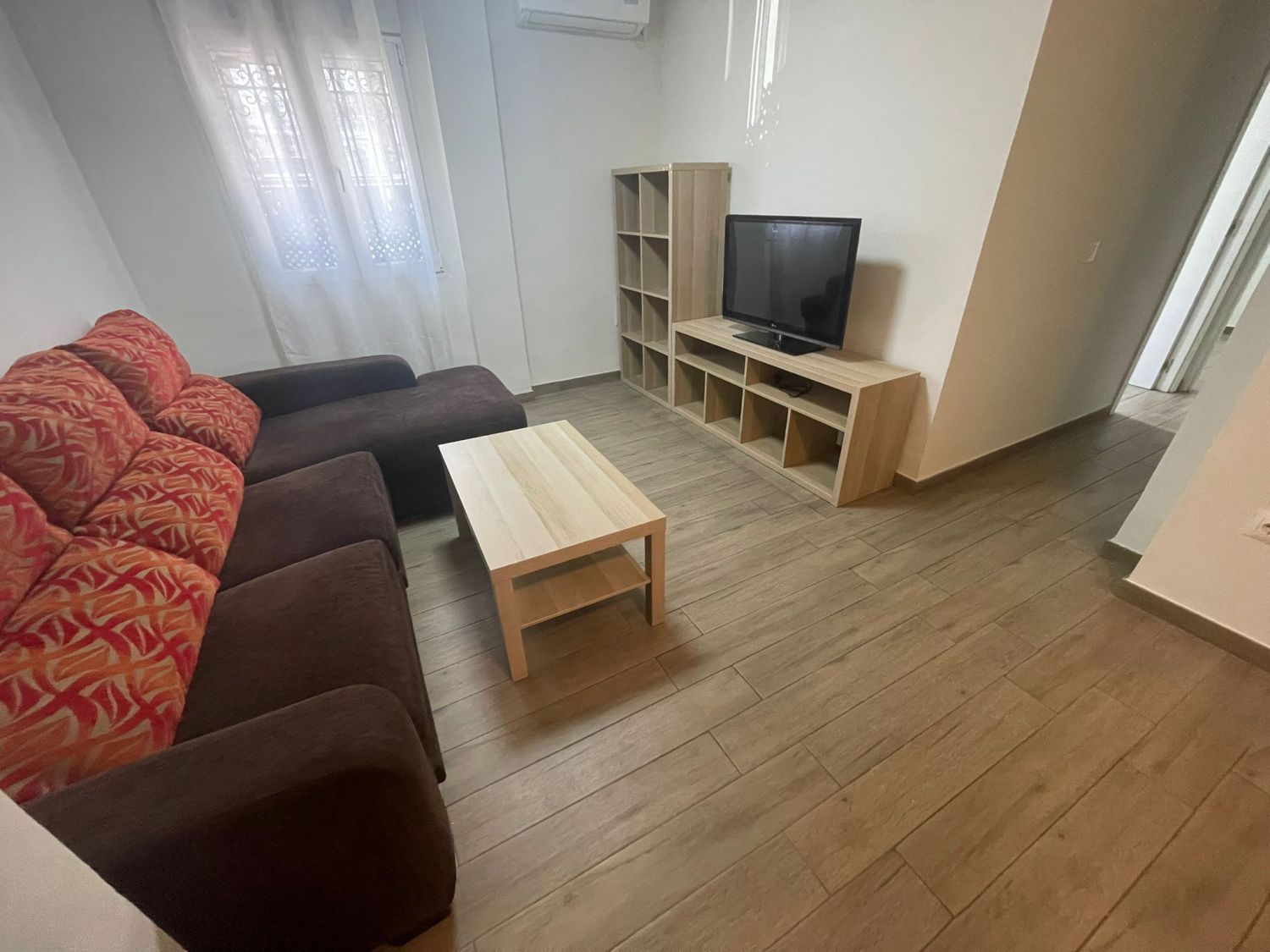 Living room of Flat for rent in  Sevilla Capital  with Air Conditioner and Terrace