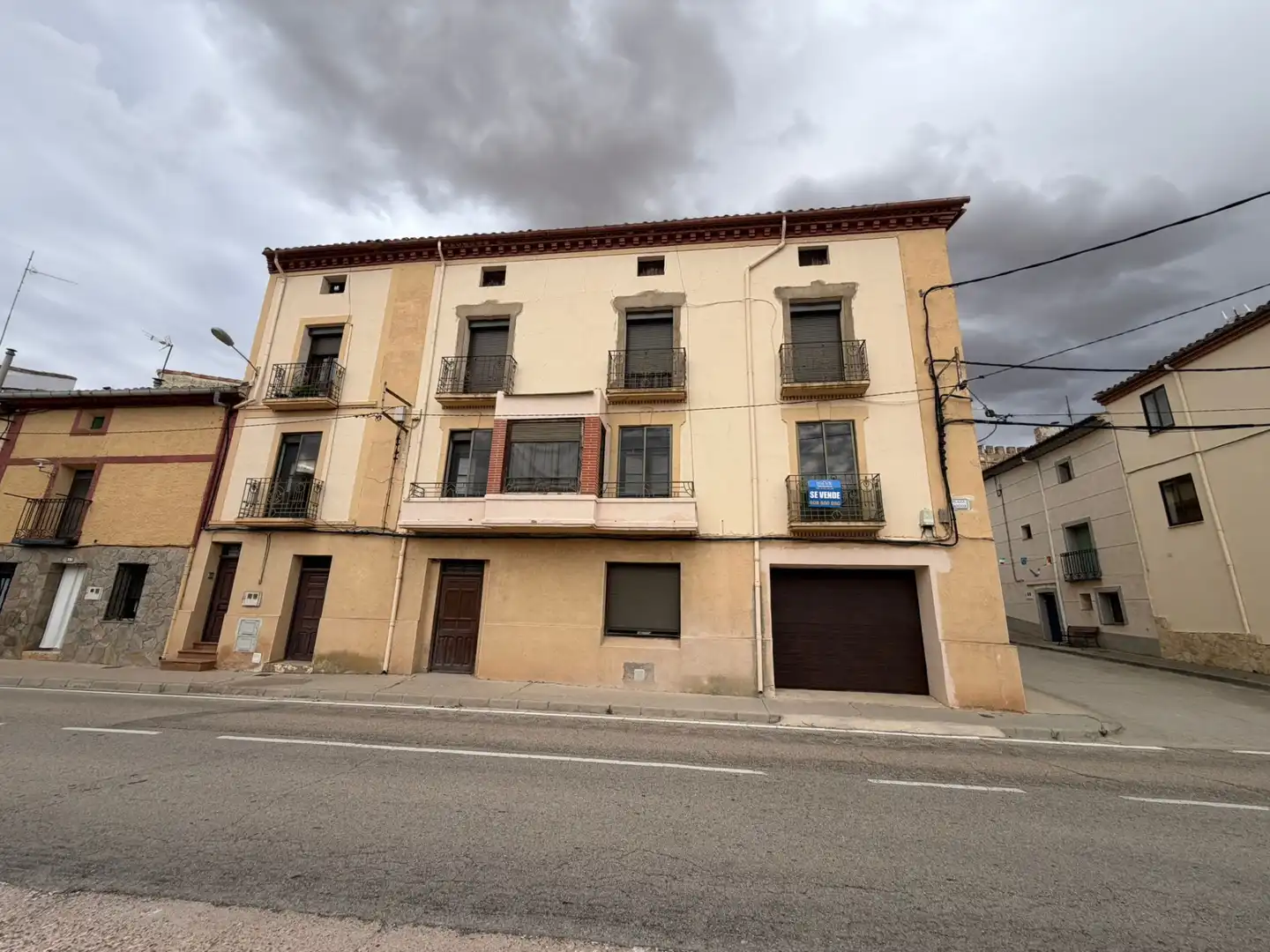 Vista exterior de Edificio en venta en Monteagudo de las Vicarías, Soria