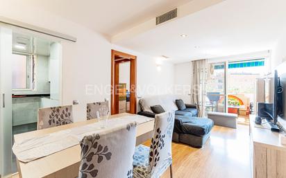 Sala d'estar de Apartament en venda en Sant Boi de Llobregat amb Aire condicionat, Calefacció i Parquet