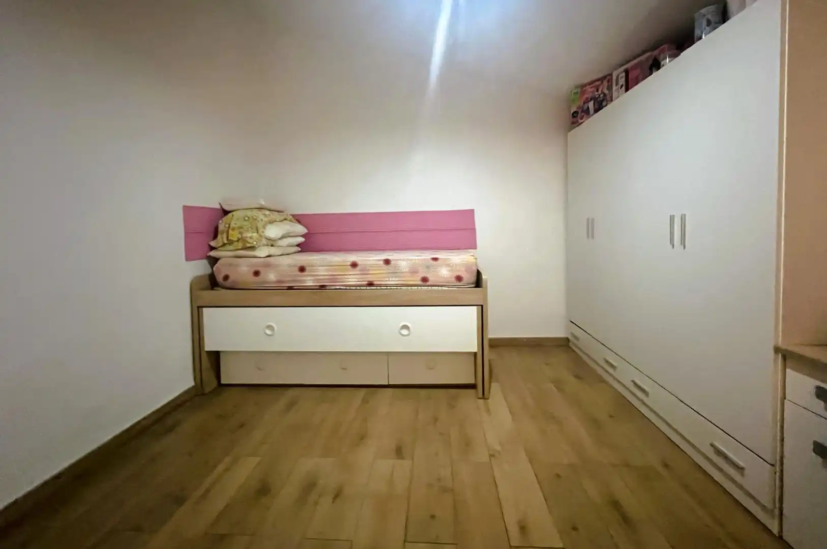 Bedroom of Detached homes for sale in Estepona  with Private garden, Terrace and Community pool