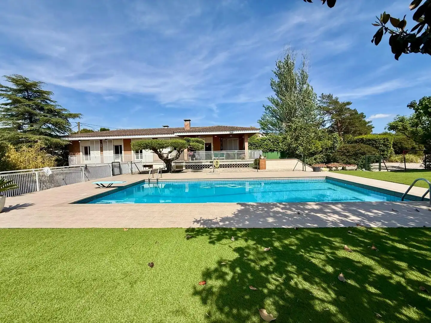 Piscina de Casa o chalet en venta en La Torre de Claramunt con Aire acondicionado, Calefacción y Jardín privado