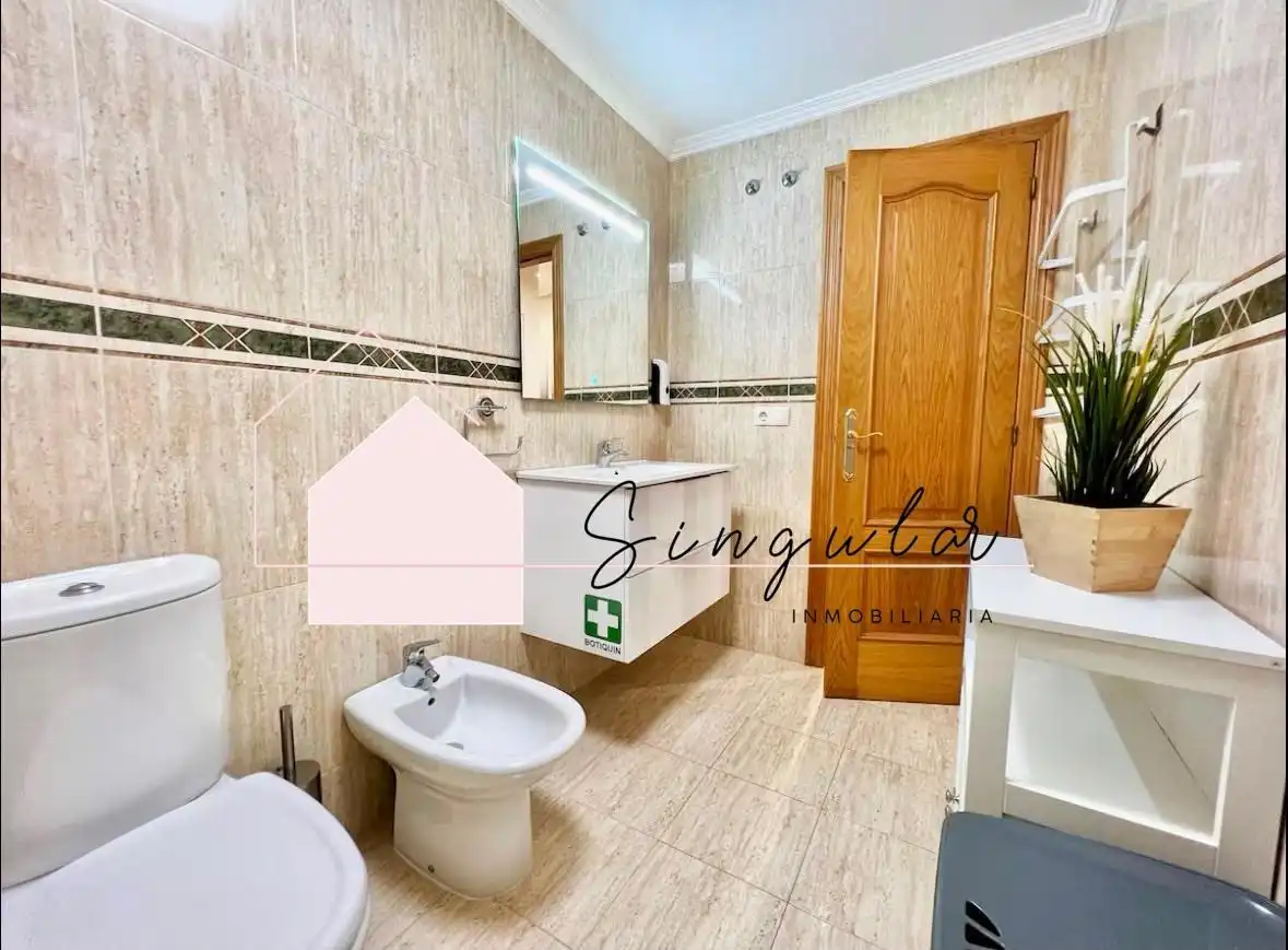 Bathroom of Flat for rent in Salceda de Caselas  with Heating and Furnished