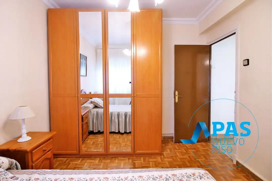Habitación de Piso en venta en Santander con Calefacción