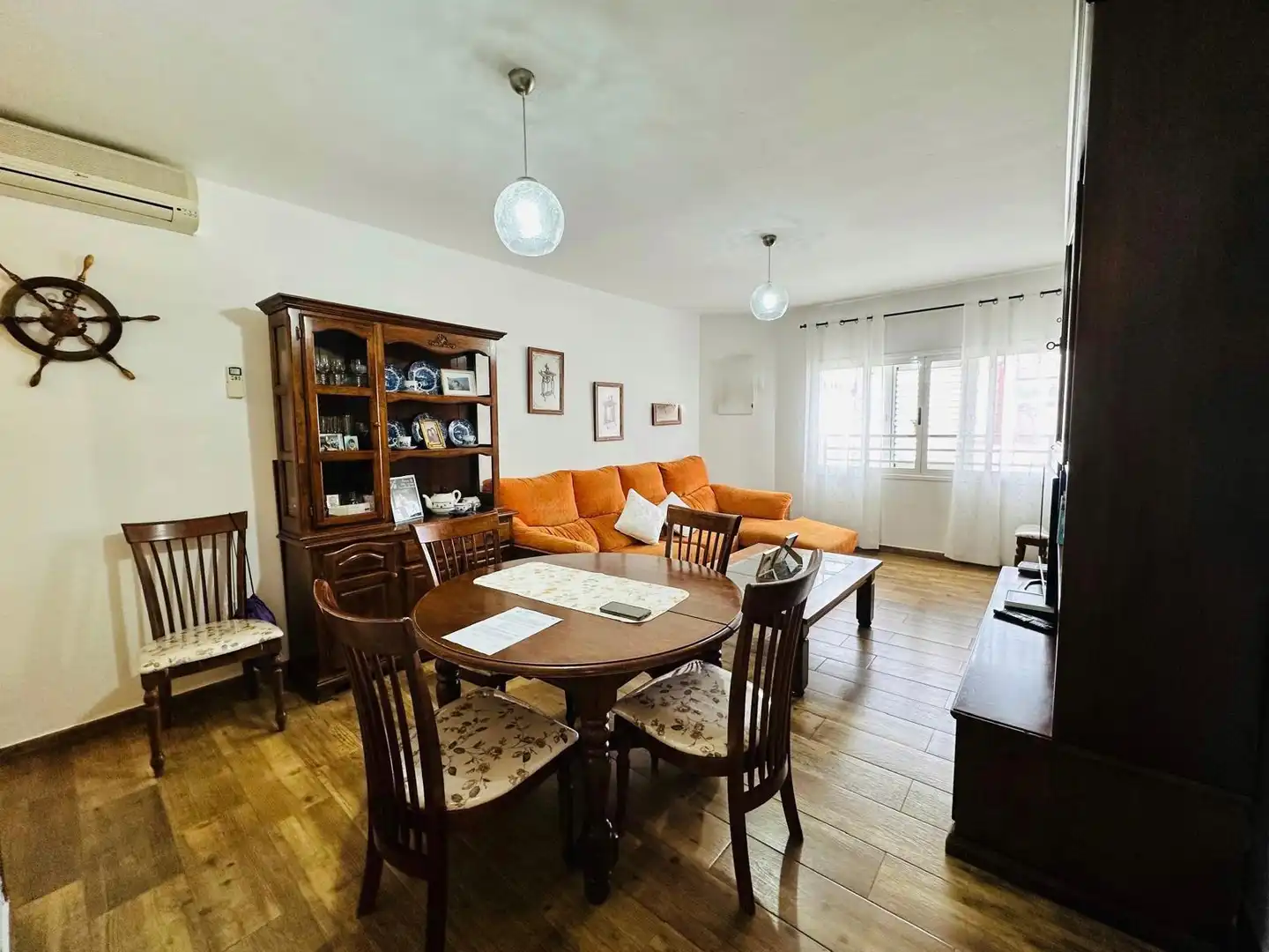 Sala d'estar de Apartament en venda en Santa Lucía de Tirajana amb Aire condicionat i Moblat