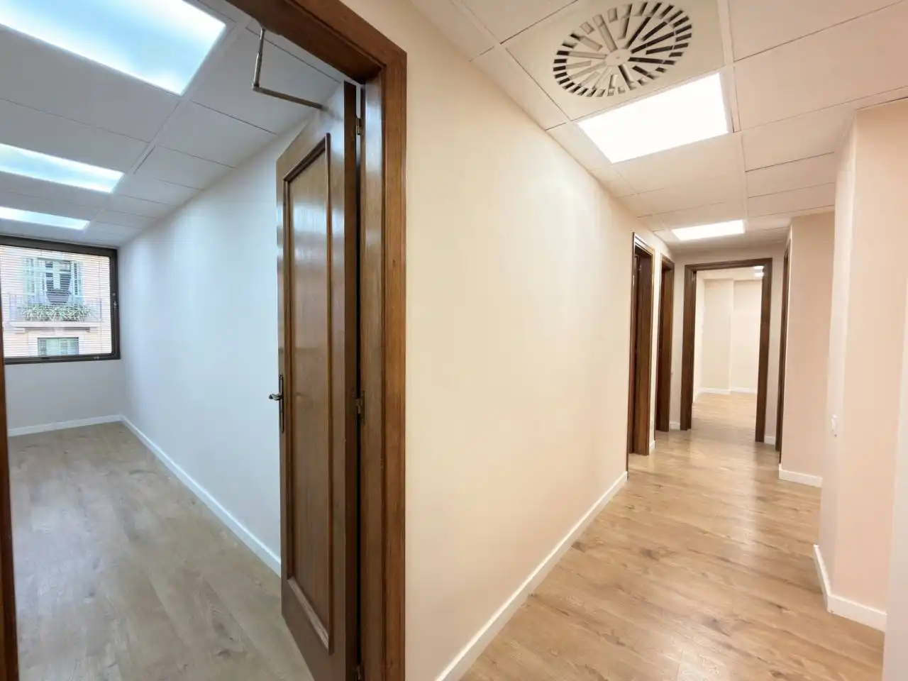 Oficina de alquiler en Sarrià - Sant Gervasi