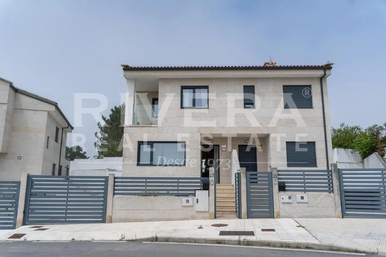 Exterior view of Detached homes for sale in Sanxenxo  with Heating, Private garden and Terrace