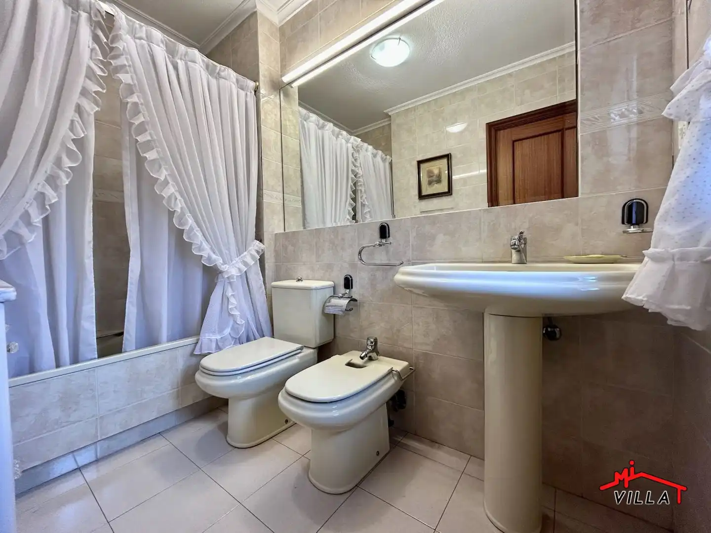 Baño de Casa adosada en venta en Laredo con Calefacción