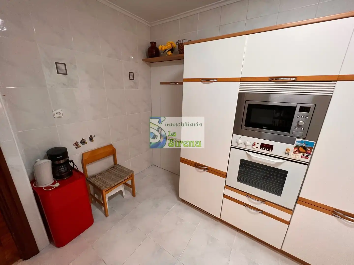 Cocina de Piso en venta en Castro-Urdiales con Calefacción, Terraza y Amueblado