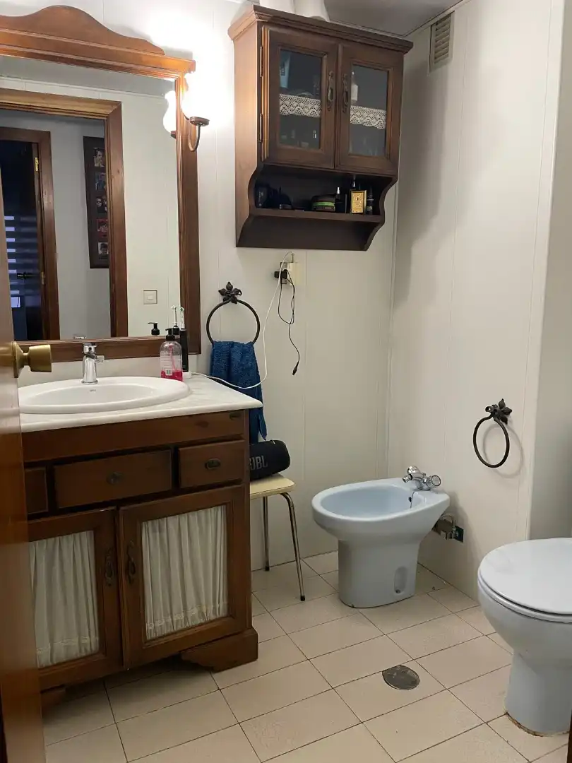 Bathroom of Flat for sale in Córdoba  with Air Conditioner, Heating and Storage room