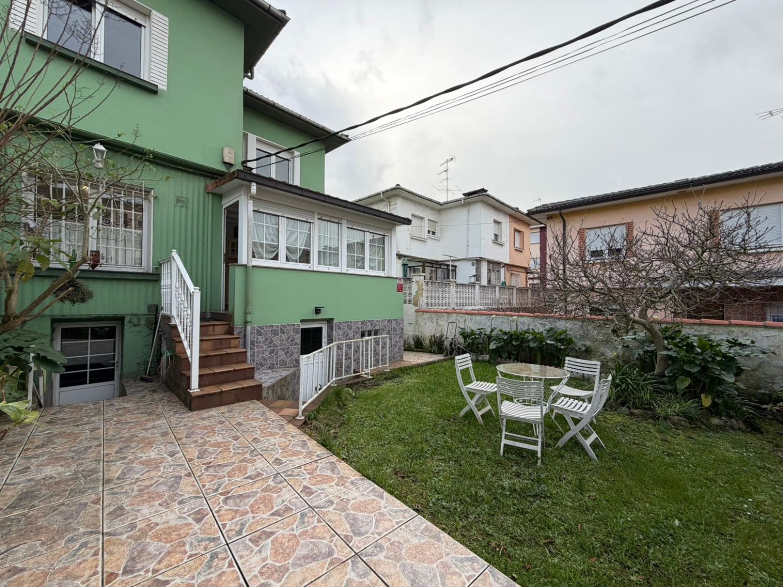 Jardín de Casa o chalet en venta en Avilés con Calefacción, Jardín privado y Parquet