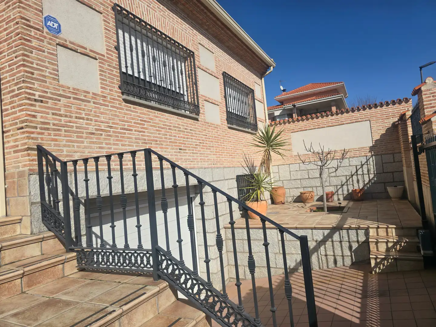 Reihenhaus mit Garten zum Verkauf in Calle de Asturias