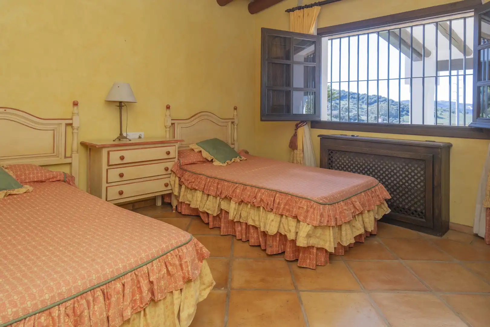 Dormitori de Finca rústica en venda en San Martín del Tesorillo amb Aire condicionat, Jardí privat i Terrassa