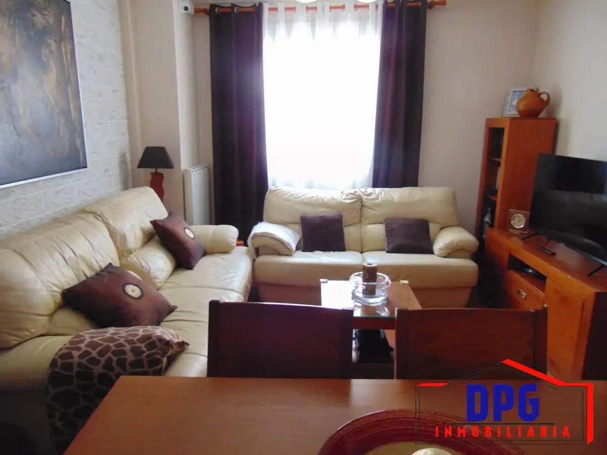 Sala de estar de Apartamento en venta en Garrucha con Aire acondicionado y Amueblado