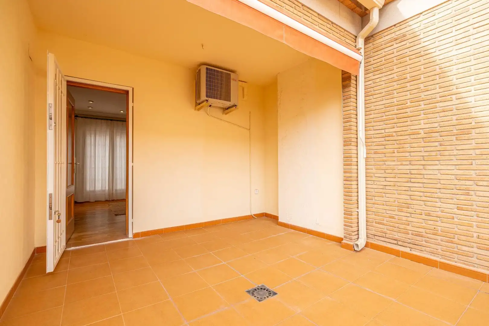 Dormitori de Casa o xalet en venda en Canals amb Aire condicionat, Calefacció i Jardí privat