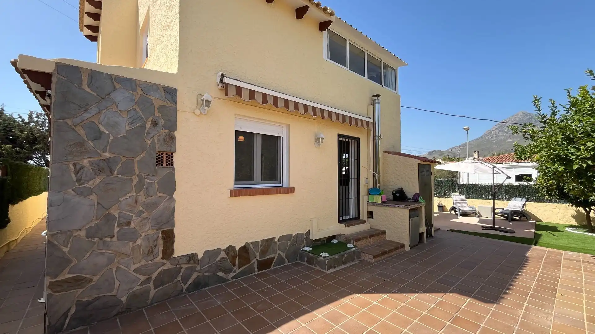 Exterior view of Houses for sale in La Nucia  with Air Conditioner, Heating and Private garden