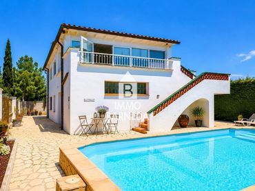 Casa con balcone in vendita a Castanyer 18