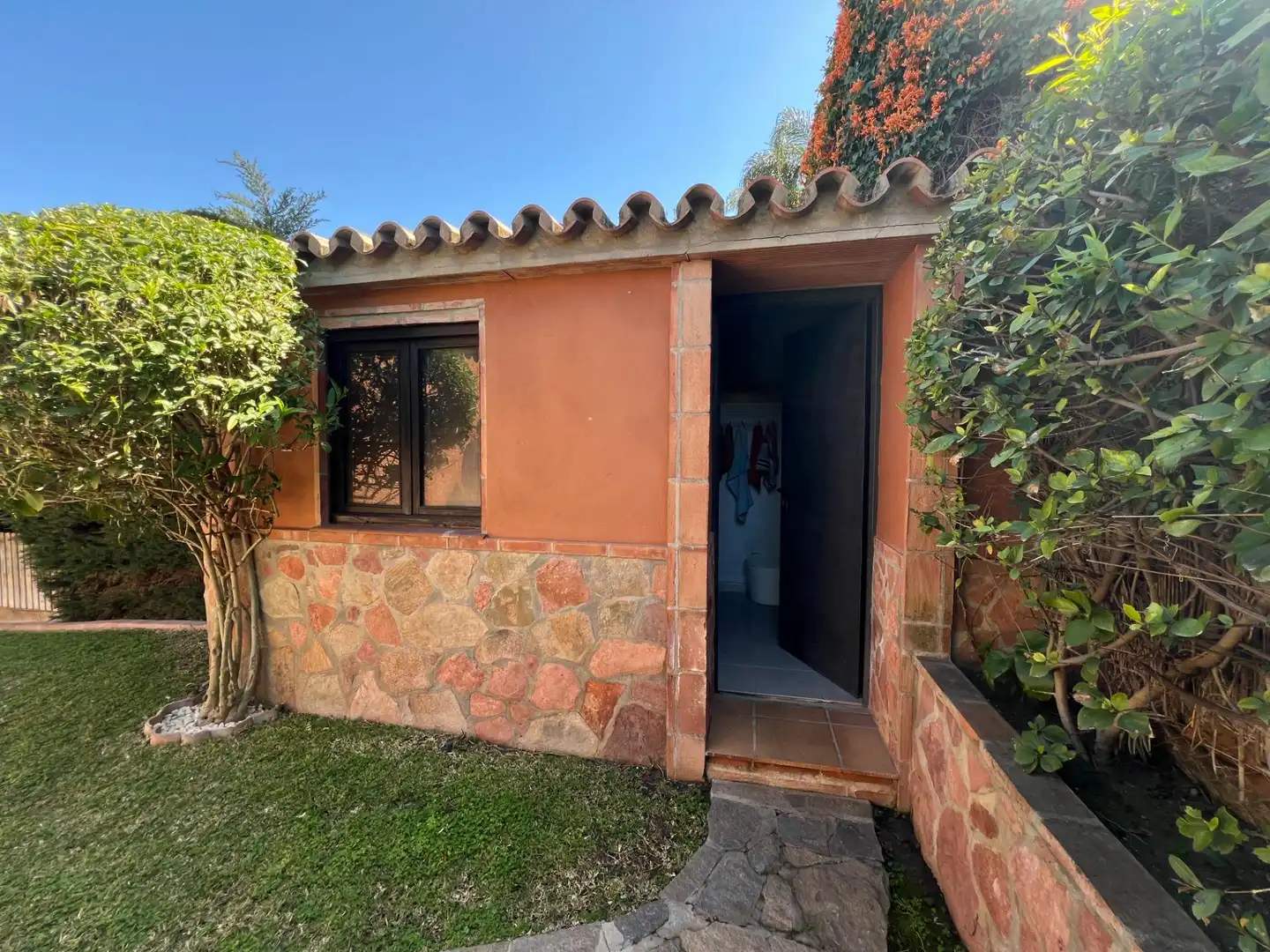 Jardí de Casa o xalet en venda en Alhaurín de la Torre amb Aire condicionat, Jardí privat i Terrassa