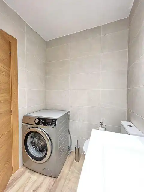 Baño de Piso de alquiler en Gijón  con Calefacción y Parquet