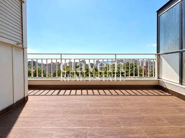 Ático con ascensor en venta en Nou Barris