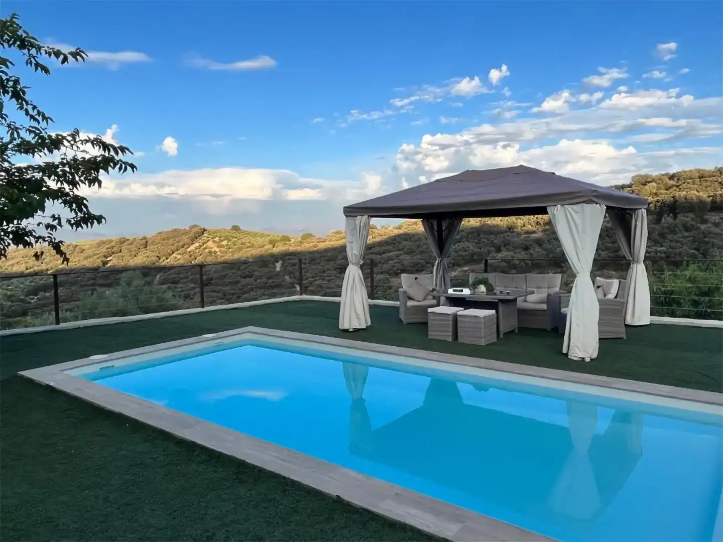 Piscina de Finca rústica en venda en Alcalá la Real amb Piscina i Balcó