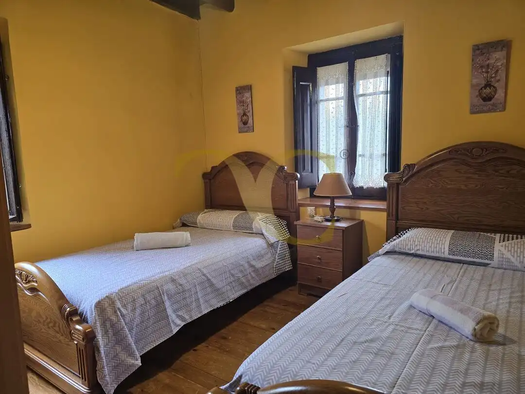 Habitación de Casa o chalet en venta en Llanes con Calefacción, Jardín privado y Terraza