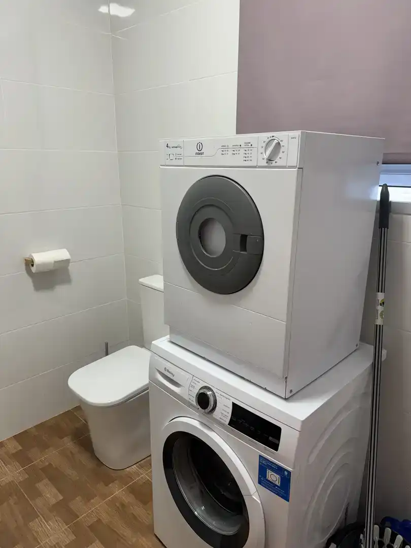 Bathroom of Flat for rent in Los Barrios  with Furnished