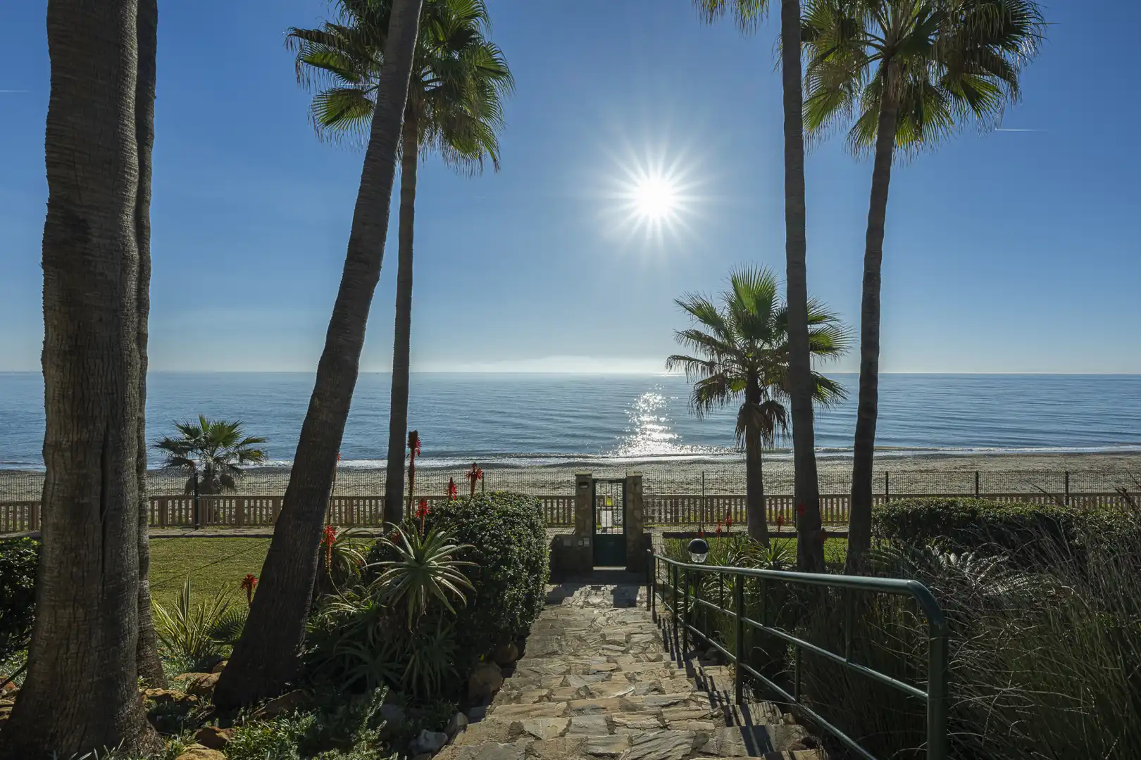 Garten von Dachboden zum Verkauf in Estepona mit Klimaanlage, Terrasse und Abstellraum
