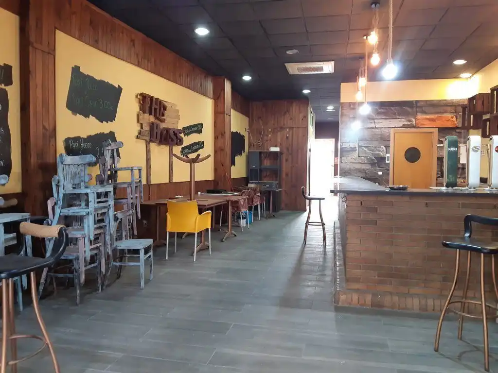 Commercial properties for sale in Cunit  with Air Conditioner