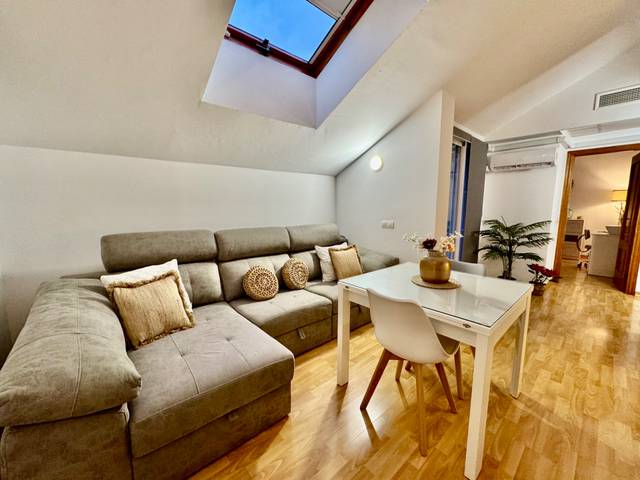 Ático en Venta en Calle Teresa de Calcuta, 1L en Los Pacos