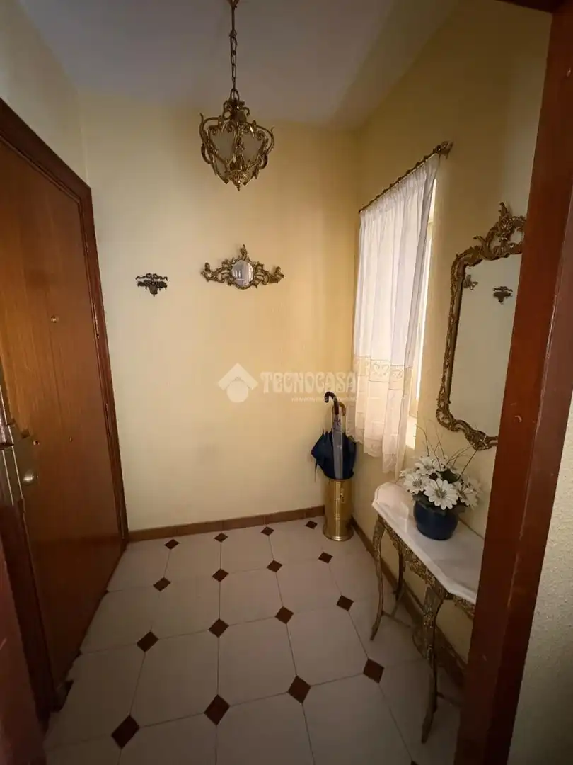 Piso con terraza en venta en Peñamefecit - Avda Barcelona, imagen 2