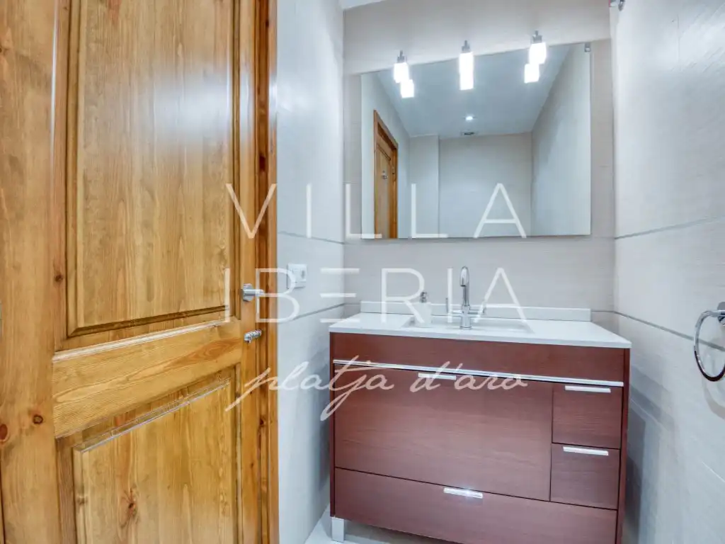 Casa amb piscina en venda a Carrer Siena 12, imagen 16